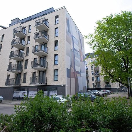 2Br Apt Strzelecka 24 With Balcony Διαμέρισμα Βαρσοβία Εξωτερικό φωτογραφία