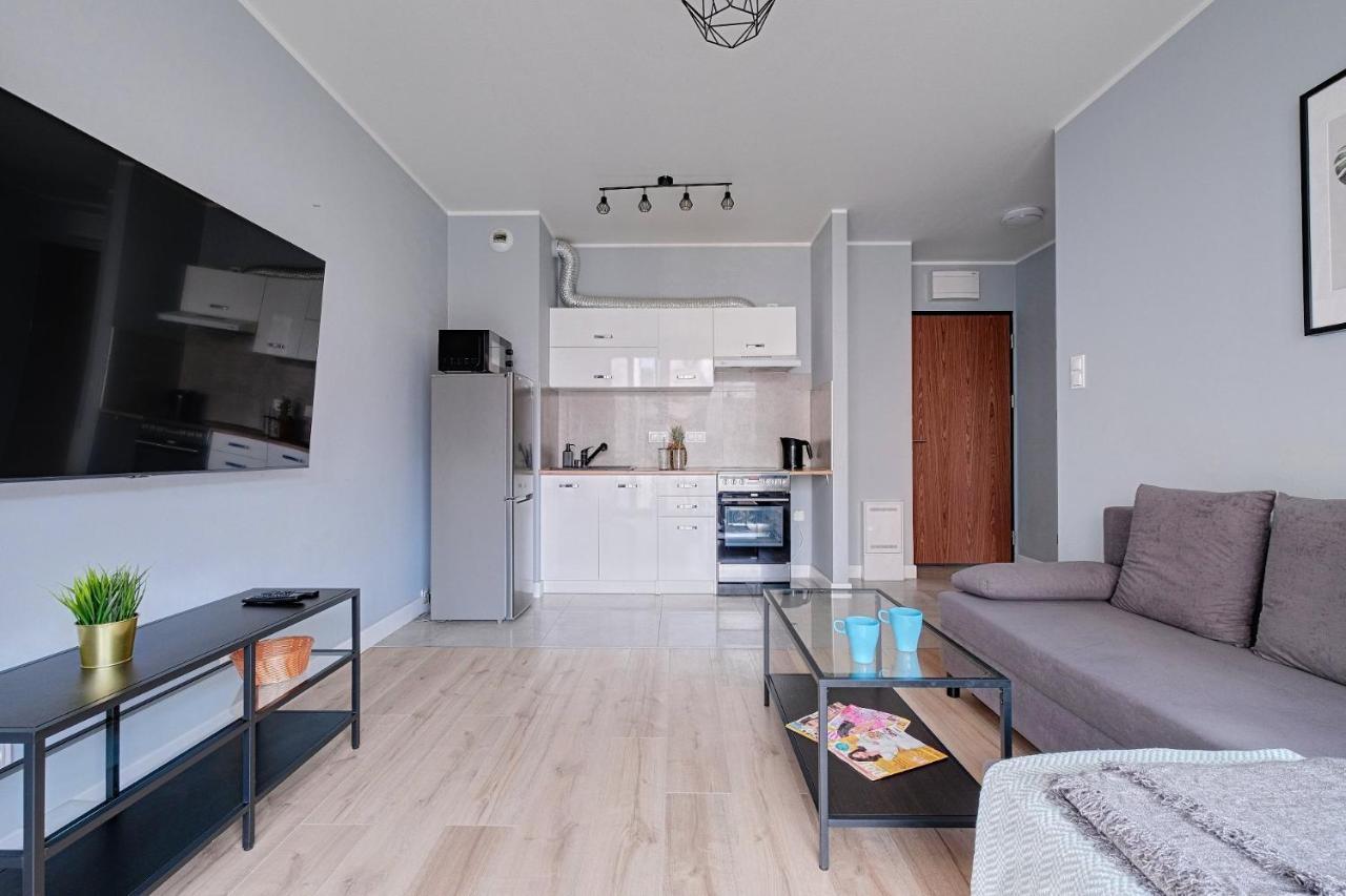 2Br Apt Strzelecka 24 With Balcony Διαμέρισμα Βαρσοβία Εξωτερικό φωτογραφία