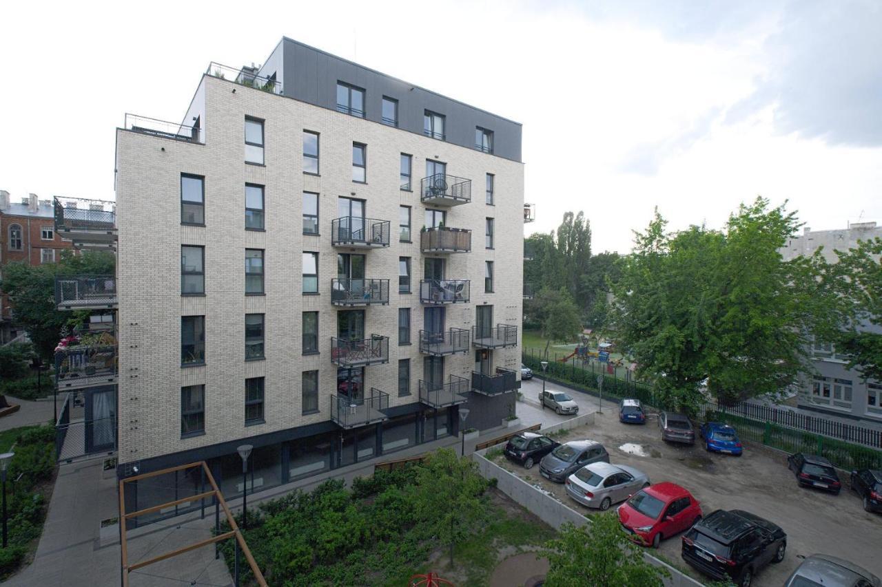 2Br Apt Strzelecka 24 With Balcony Διαμέρισμα Βαρσοβία Εξωτερικό φωτογραφία